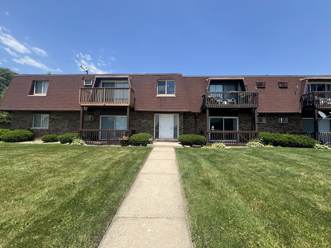 Primary Photo - 1115 Shagbark Rd