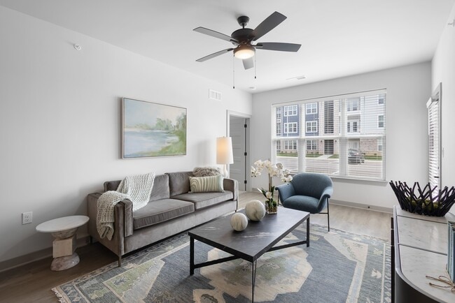 Building Photo - The Warren Apartments