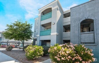 Building Photo - 6955 N Durango Dr