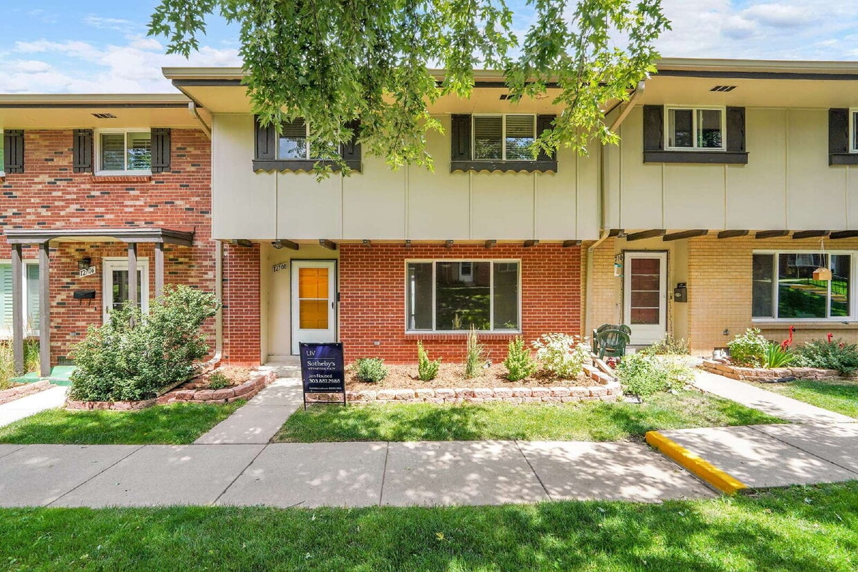 Primary Photo - $2,895.00 - 4 Bedrooms, 2.5 Bathroom, Cond...