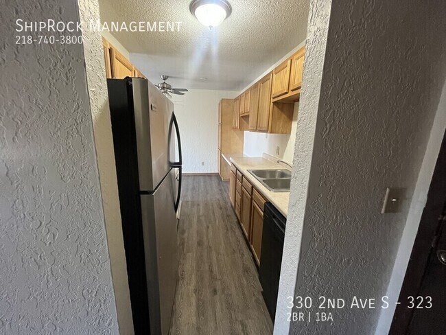 Foto del edificio - 330 2nd Ave S