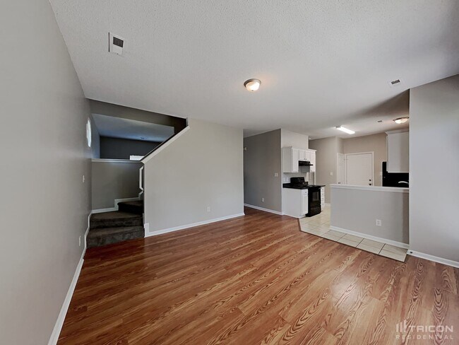 Foto del edificio - 5139 Timbertop Ln