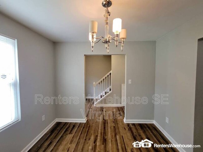 Building Photo - 6920 Bonnot Dr