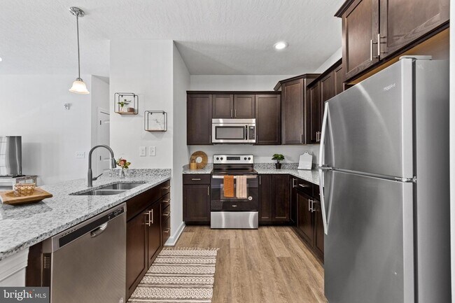 Foto del edificio - 110 Sienna Dr