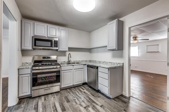 Foto del edificio - 4256 Standish Rd