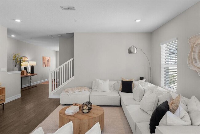 Foto del edificio - 5351 Bridge St