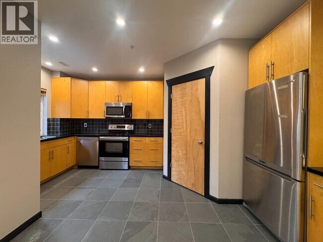 Photo du bâtiment - 22831 Foreman Dr