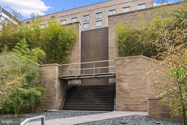 Foto del edificio - 1111 23rd St NW