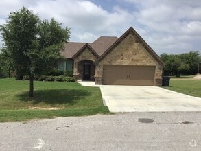 Building Photo - 103 Sandstone Ln