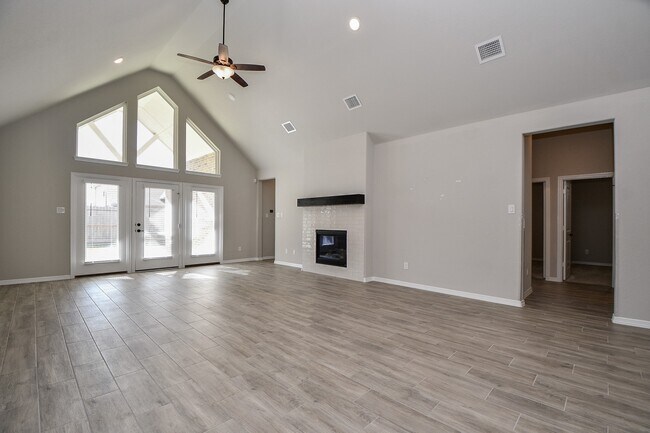 Building Photo - 18331 Pedernales Springs Dr