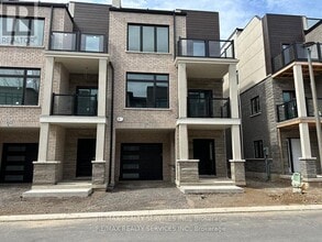 Building Photo - 294 Vine St