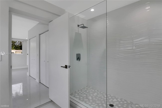 Foto del edificio - 4 br, 3 bath House - 1900 NW 13th St
