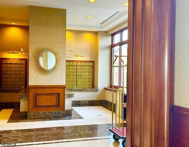 Foto del edificio - 100 Old Palisade Rd