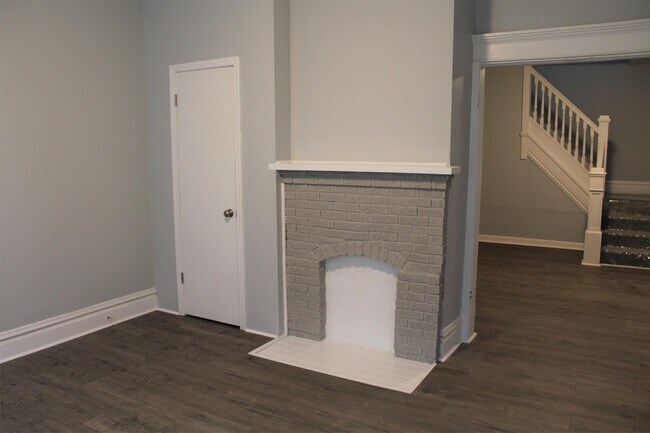 Foto del edificio - 631 Stanley Ave