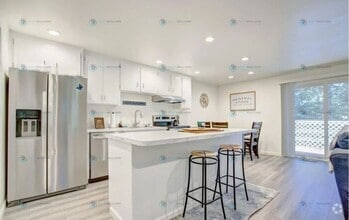 Building Photo - 740 Tina Ct