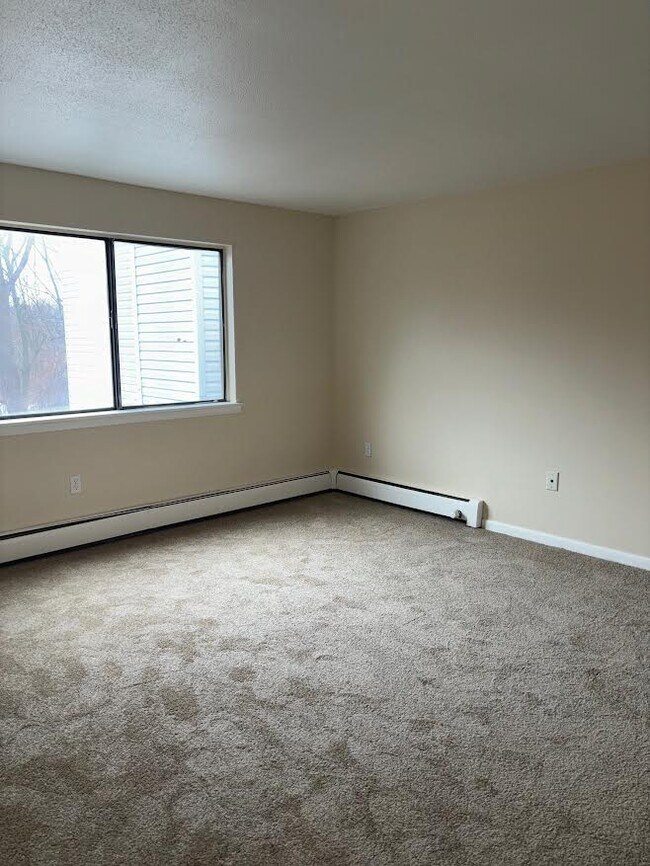 655 Talcottville Rd, Vernon, CT 06066 Apartments in Vernon, CT