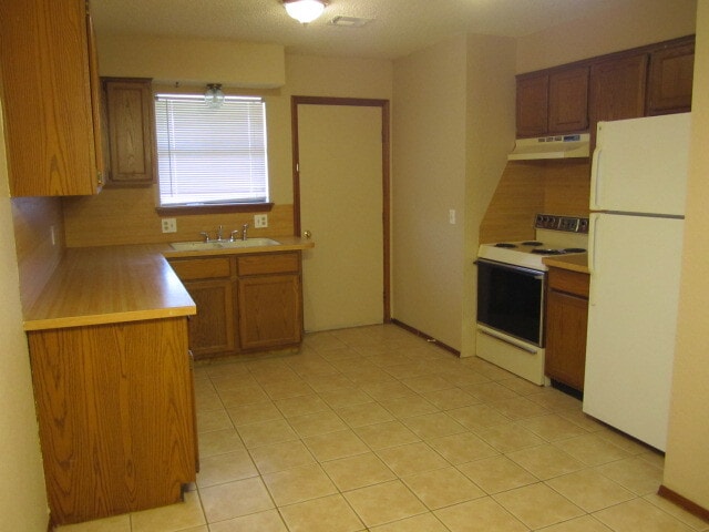 Building Photo - 802 Swan Lake Rd