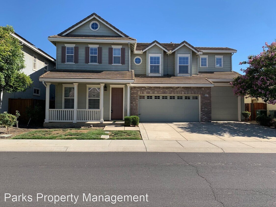 5 br, 3 bath House 6610 Yellowstone Cir. House for Rent in