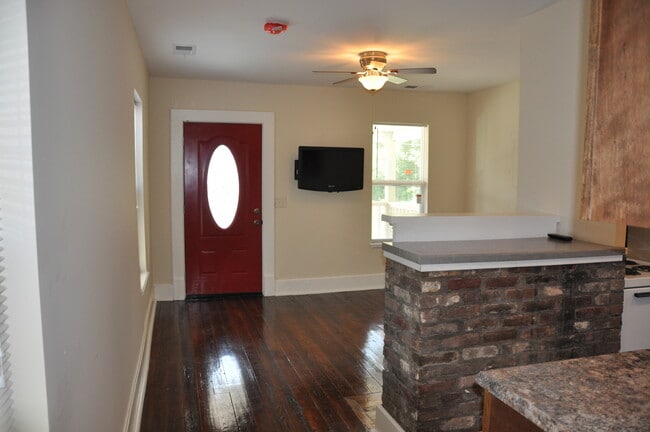 Building Photo - Pre-Leasing Now for the Fall Semester 2026