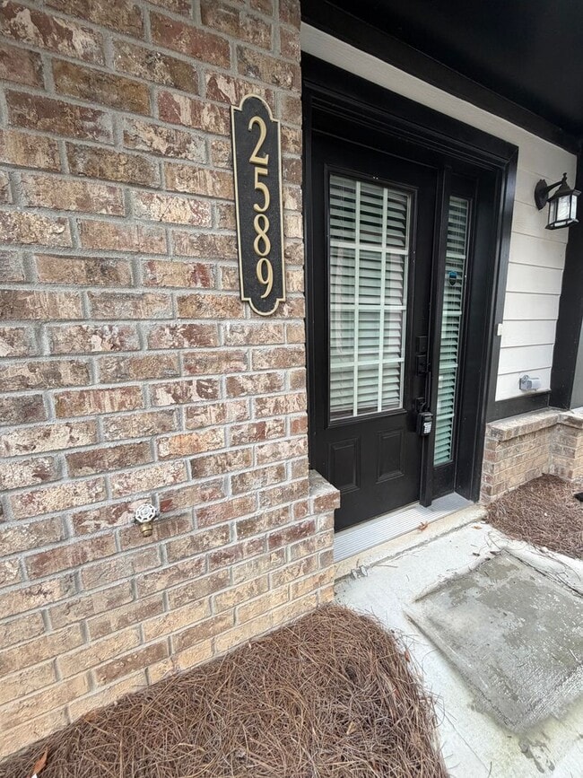 BRAND NEW TOWNHOMES AVALIABLE NOW - BRAND NEW TOWNHOMES AVALIABLE NOW