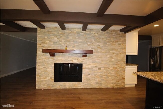 Building Photo - 5 br, 3 bath House - 19429 Mayall St