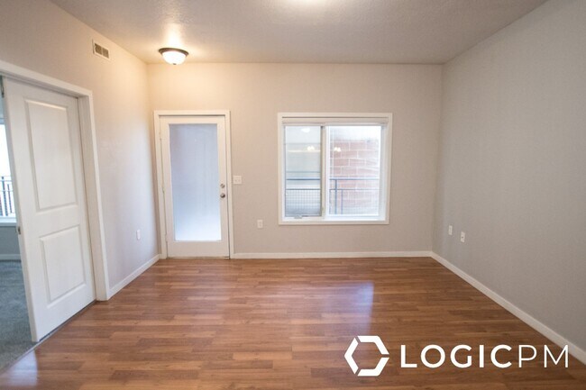 Photo - Stunning Condo Unit In Excellent SLC Locat...