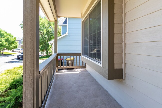 Building Photo - Charming 4-Bedroom Retreat with Modern Upd...