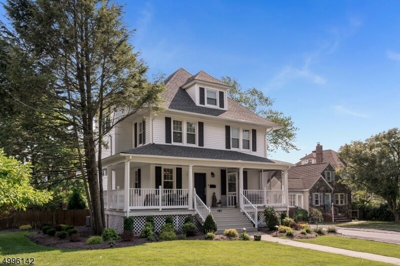 Primary Photo - 181 Claremont Ave