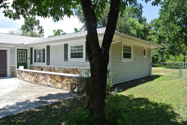 Building Photo - 3641 Jupiter Blvd SE
