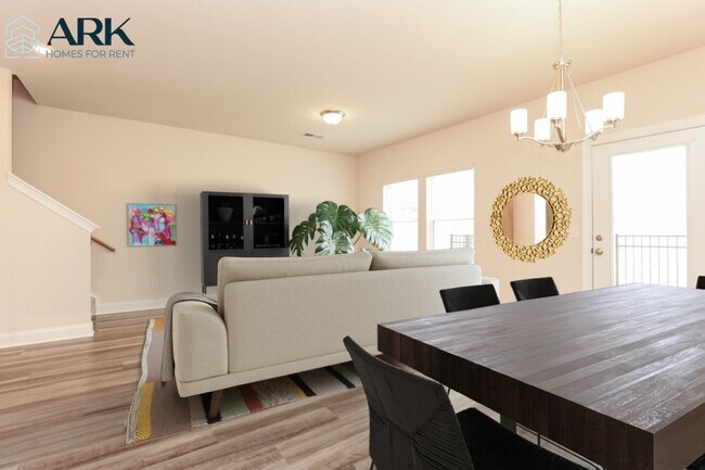 Foto del edificio - 906 Ridge Ln