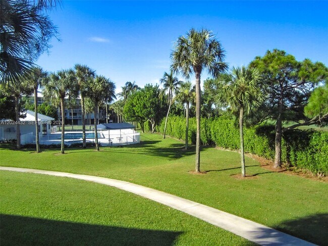 Building Photo - 2621 Village Blvd