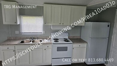 Building Photo - 202 Albacore Ln