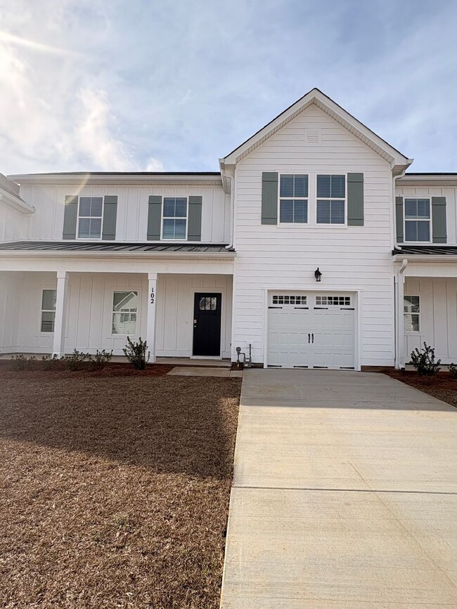 Building Photo - 102 Alva Ct