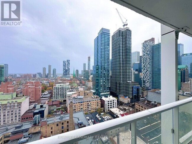 Building Photo - 88 Queen St E