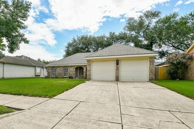 Building Photo - 16746 Square Rigger Ln