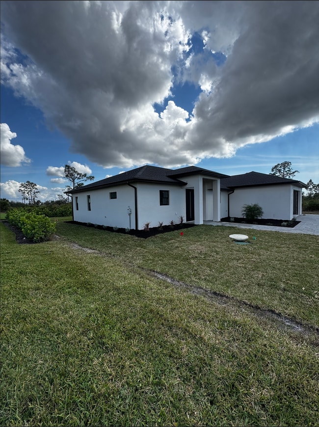 Building Photo - 242 Brig Cir W