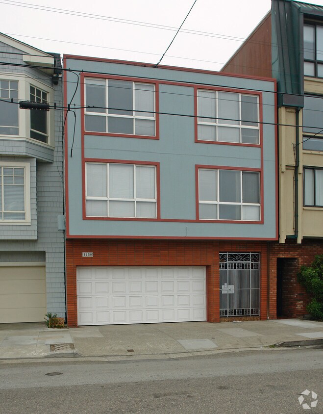 Building Photo - 1450 La Playa St