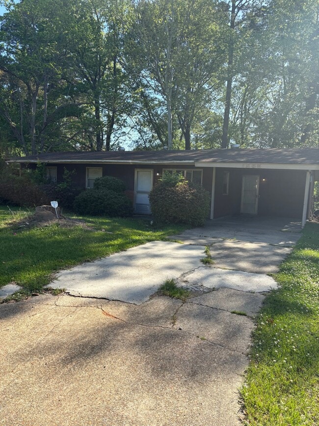 Photo - 1546 David Dr House