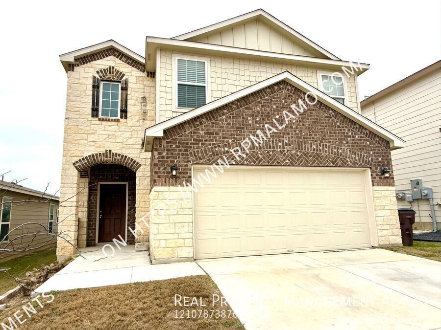 Foto principal - AVAILABLE NOW! Two Story 3 Bedroom / 2.5 B...