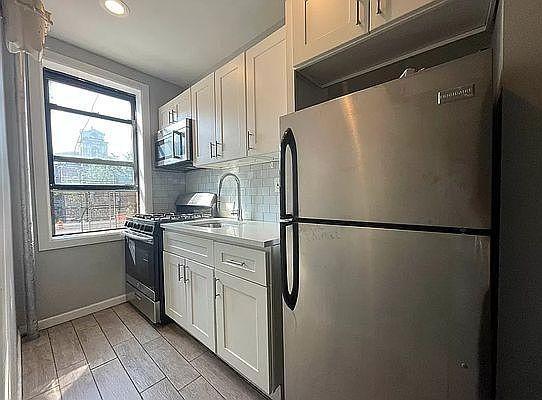 Foto principal - 1 bedroom in BRONX NY 10453