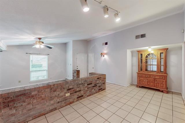 Foto del edificio - 3308 Clovermeadow Dr
