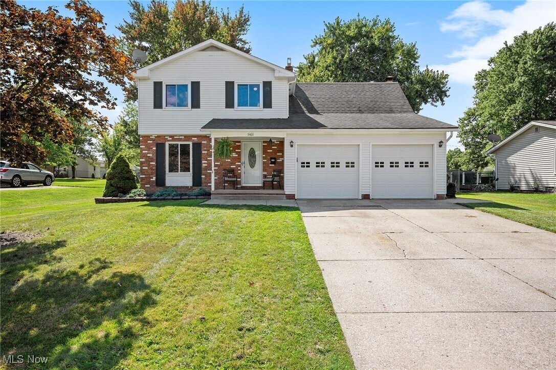 Foto principal - 5401 Woodbury Hills Dr
