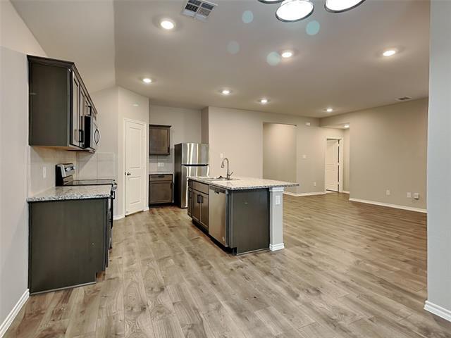 Building Photo - 3334 Everly Dr