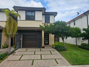 Building Photo - 15839 NW 91st Ct