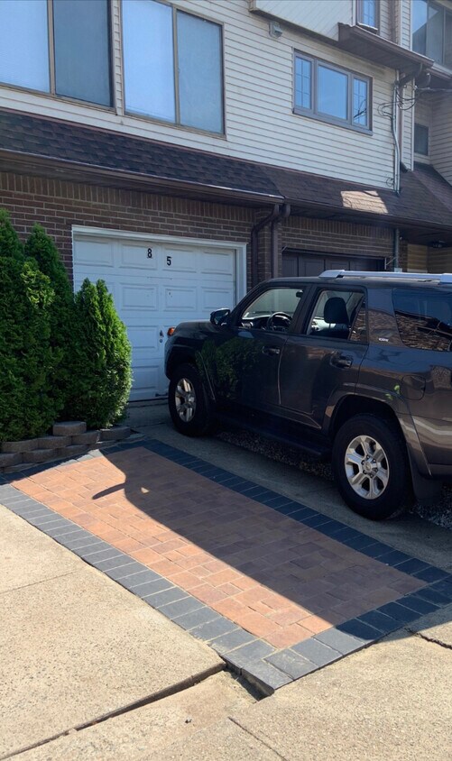 Driveway & Garage Included - 85 Robinson Ave