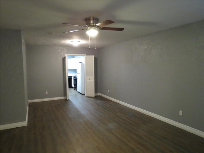 Foto del edificio - 3409 Nogales Dr
