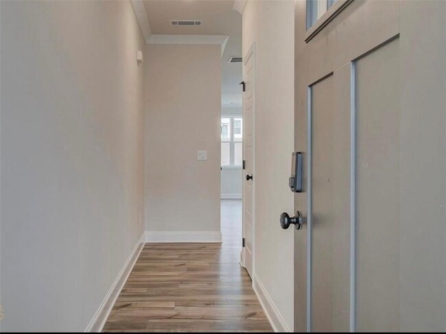 Foto del edificio - 4505 Cypress Pk Dr