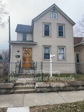Building Photo - 1215 Galtier St