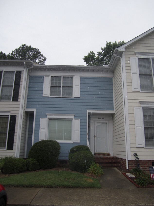 Primary Photo - 3102 Cashwell Dr