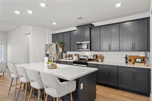 Building Photo - 8612 McKamy Dr